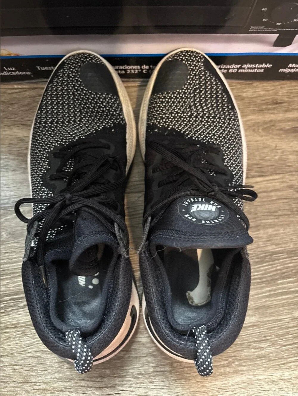 Nike Joyride Run FK Flyknit Black White men’s Sz 10 Running Shoes